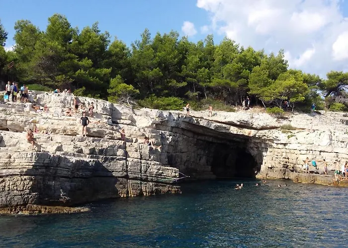 Red Roof Pula